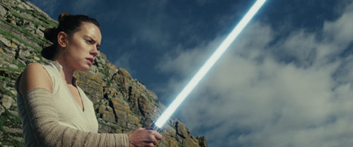 Star Wars: Die letzten Jedi Rey mit Lichtschwert