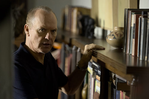 Michael Keaton als John Knox in "A Killer's Memory"