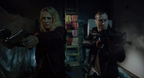 Andrea Stefancikova und Kirk Caouette in "American Killer"