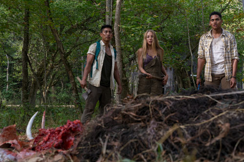 Wrong Turn: The Foundation die Helden und eines ihrer Opfer